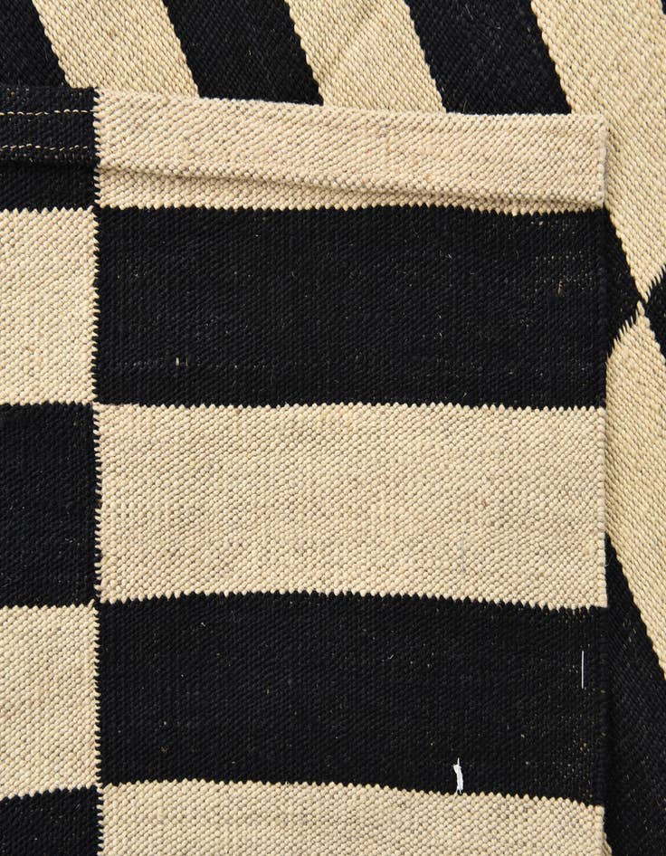 Detail image of  3' 4 x 4' 9  Hand Woven Kilim Modern Wool Rug