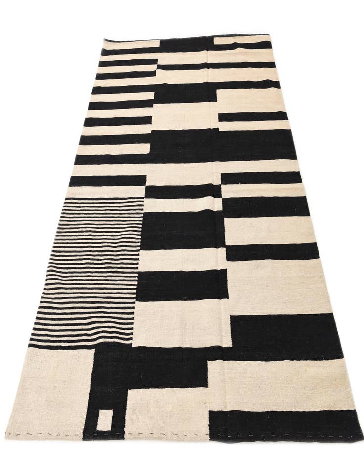 Detail image of  5' 8 x 7' 8  Hand Woven Kilim Modern Wool Rug