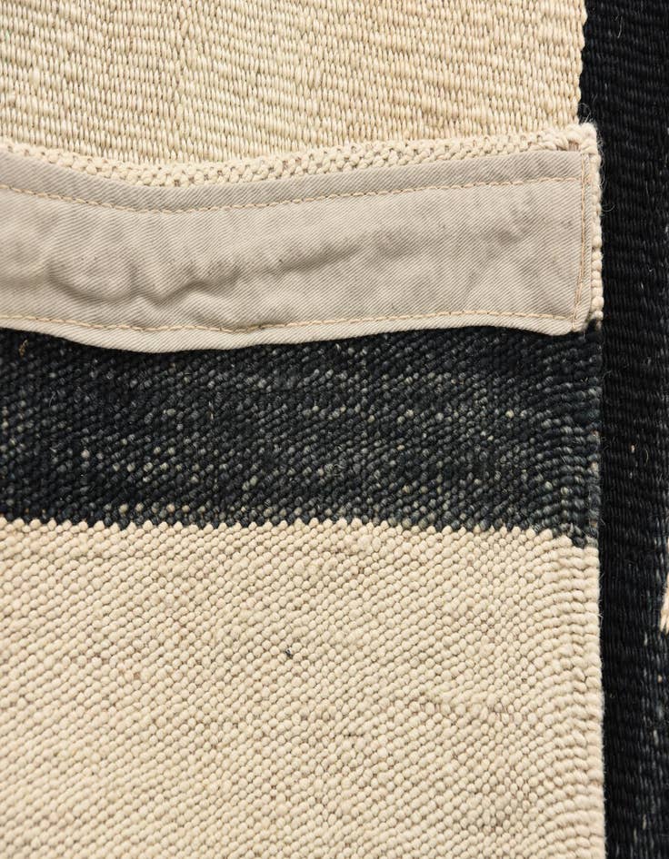 Detail image of  4' x 5' 9  Hand Woven Kilim Modern Wool Rug