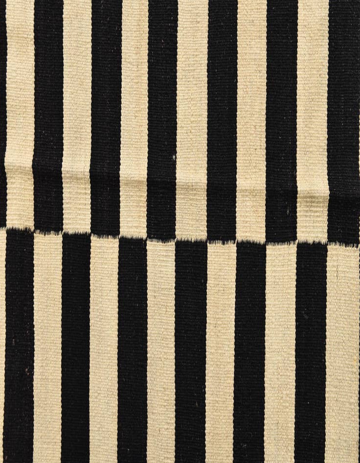 Detail image of  5' 8 x 7' 10  Hand Woven Kilim Modern Wool Rug