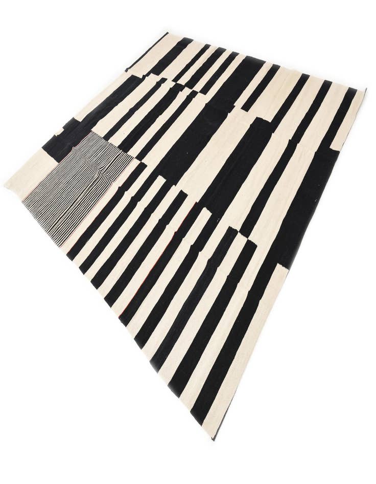 Detail image of  8' 3 x 9' 5  Hand Woven Kilim Modern Wool Rug