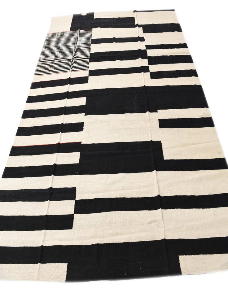 Detail image of  8' 3 x 9' 5  Hand Woven Kilim Modern Wool Rug