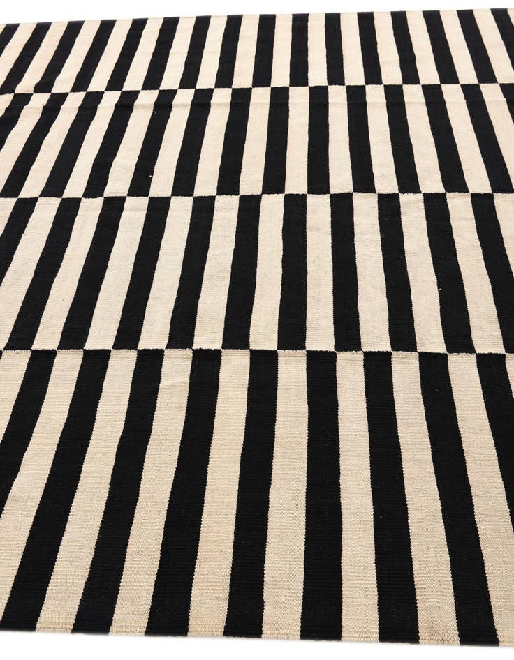 Detail image of  8' x 11'  Hand Woven Kilim Modern Wool Rug