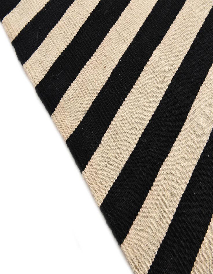 Detail image of  8' x 11'  Hand Woven Kilim Modern Wool Rug