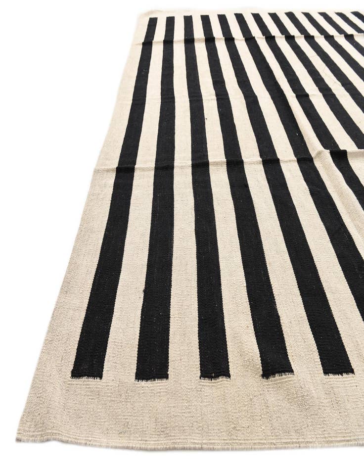 Detail image of  8' 2 x 9' 8  Hand Woven Kilim Modern Wool Rug