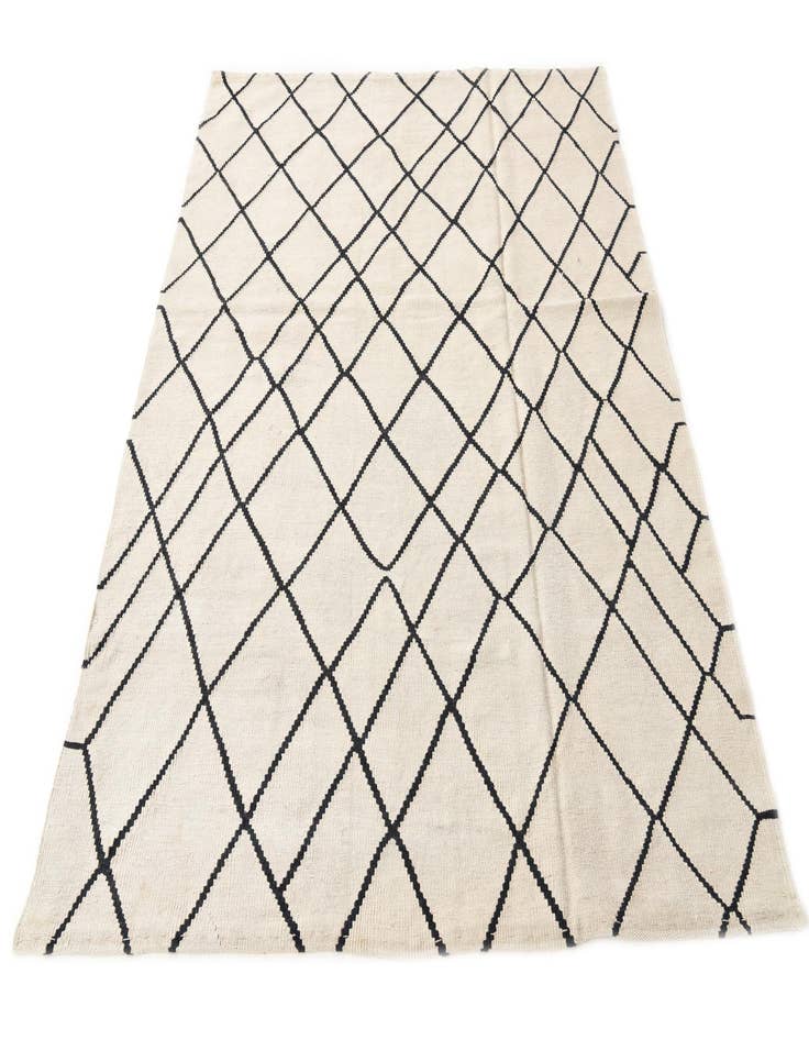 Detail image of  5' 1 x 6' 6  Hand Woven Kilim Modern Wool Rug