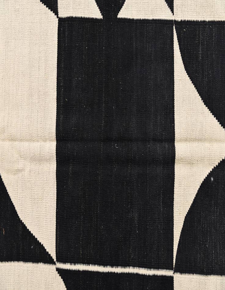 Detail image of  7' x 9' 6  Hand Woven Kilim Modern Wool Rug