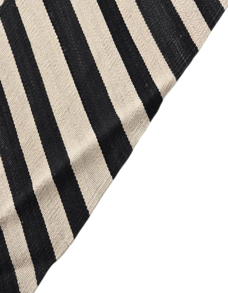 Detail image of  7' 11 x 9' 7  Hand Woven Kilim Modern Wool Rug