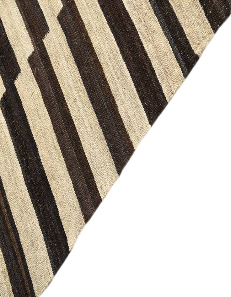 Detail image of  4' 3 x 5' 8  Hand Woven Kilim Modern Wool Rug