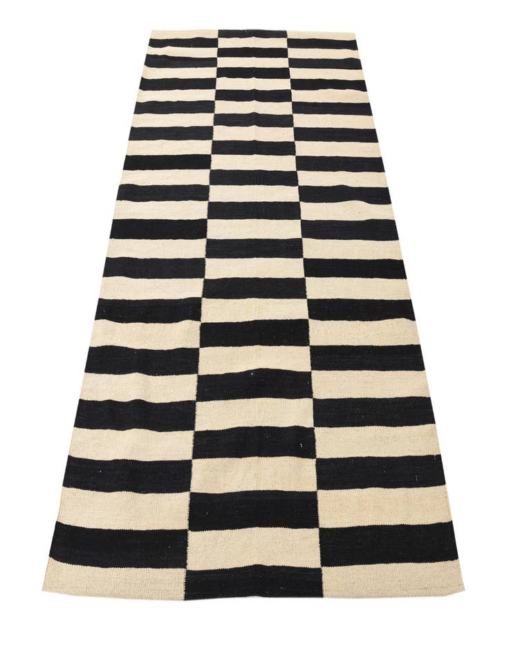 Detail image of  4' 2 x 5' 10  Hand Woven Kilim Modern Wool Rug