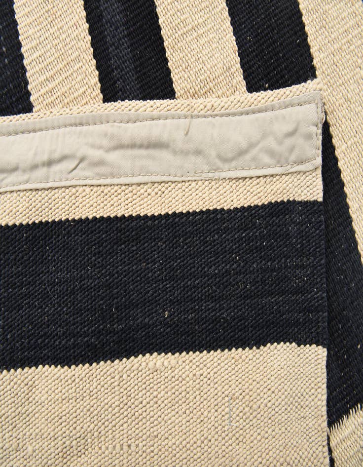 Detail image of  3' 4 x 4' 11  Hand Woven Kilim Modern Wool Rug