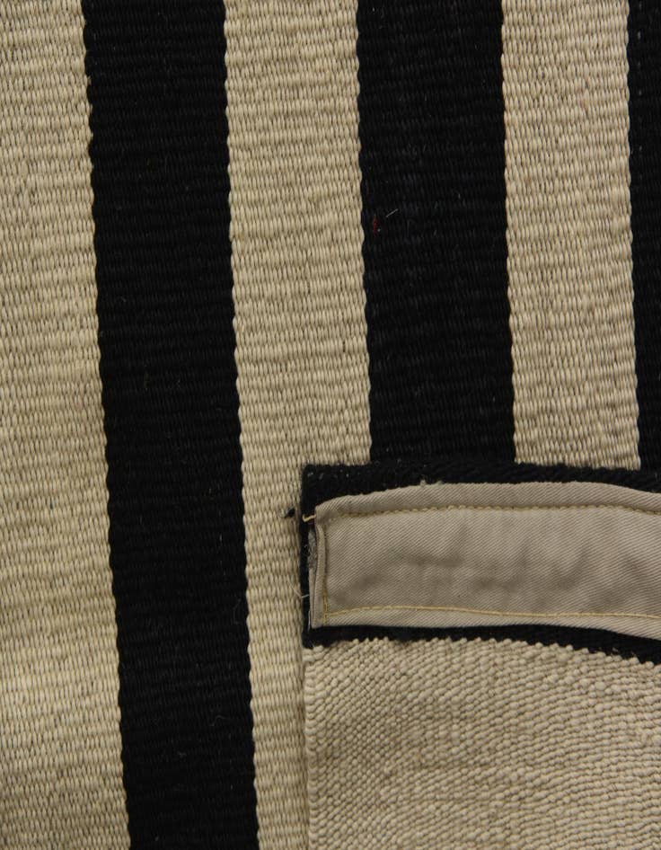 Detail image of  8' 1 x 9' 8  Hand Woven Kilim Modern Wool Rug