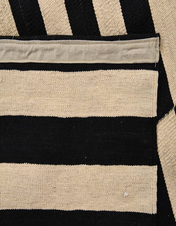 Detail image of  6' 8 x 9' 9  Hand Woven Kilim Modern Wool Rug