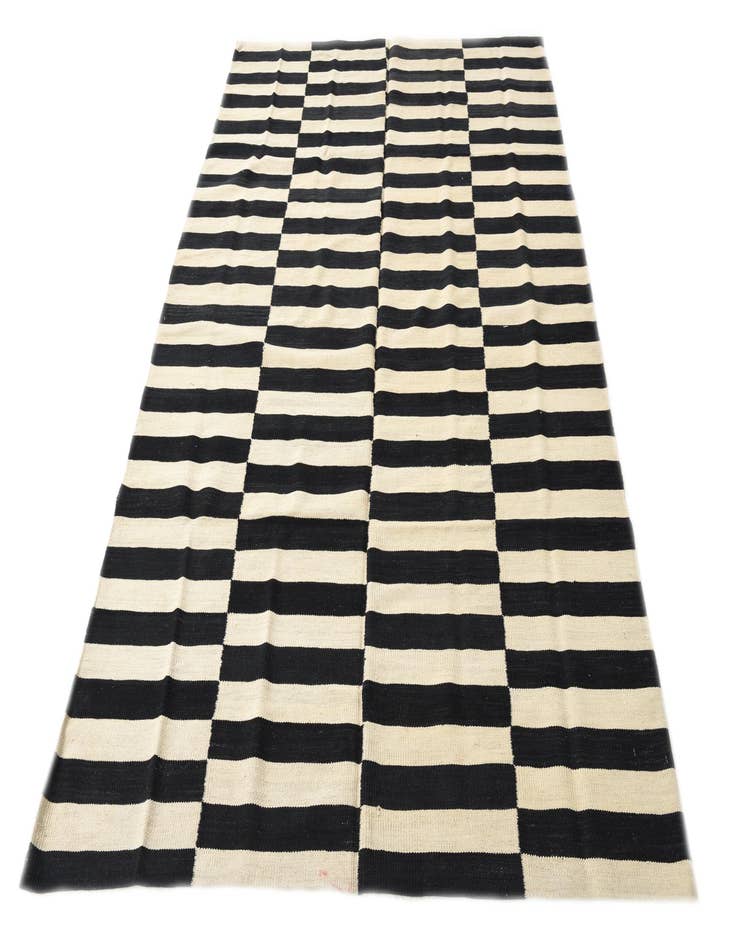 Detail image of  5' 4 x 7' 9  Hand Woven Kilim Modern Wool Rug