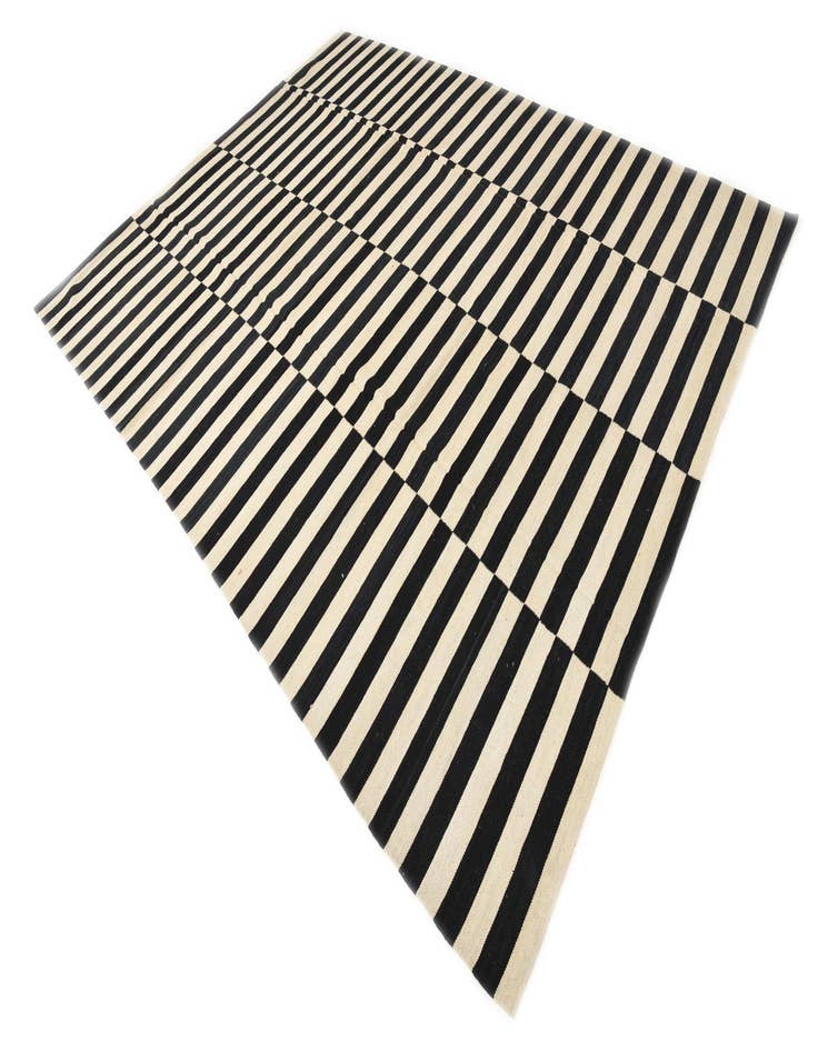 Detail image of  8' 7 x 11' 3  Hand Woven Kilim Modern Wool Rug