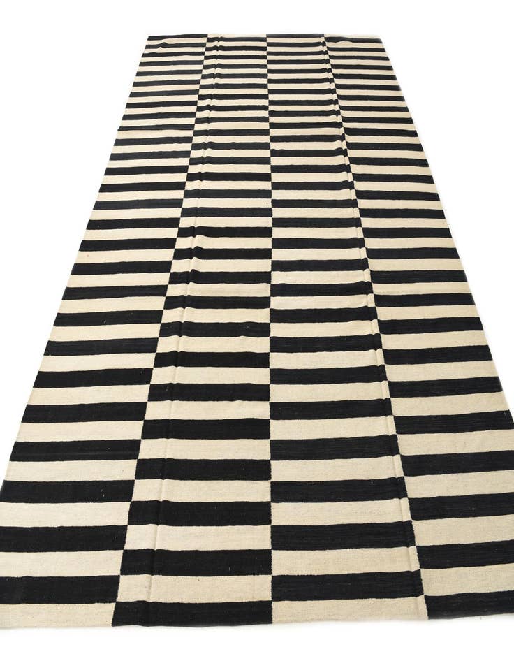 Detail image of  8' 7 x 11' 3  Hand Woven Kilim Modern Wool Rug