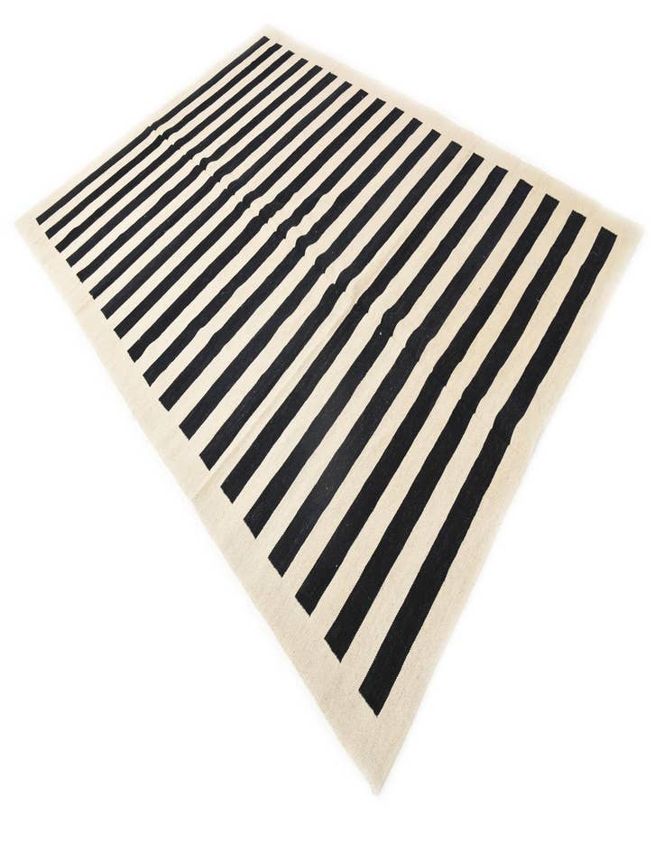 Detail image of  6' 9 x 9' 7  Hand Woven Kilim Modern Wool Rug