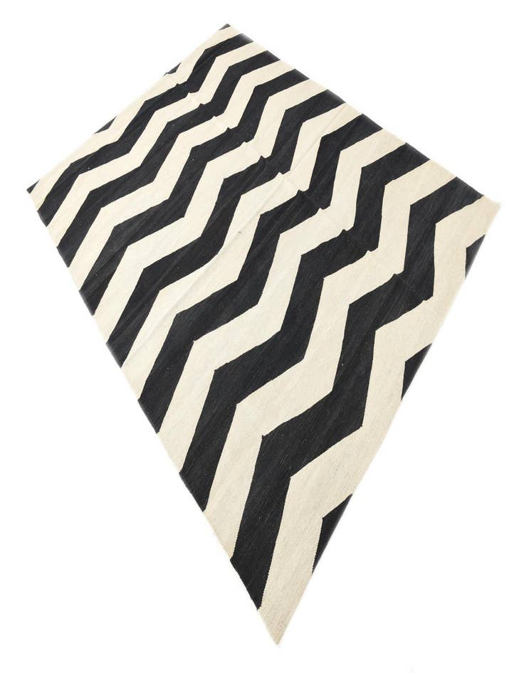 Detail image of  5' 10 x 7' 8  Hand Woven Kilim Modern Wool Rug