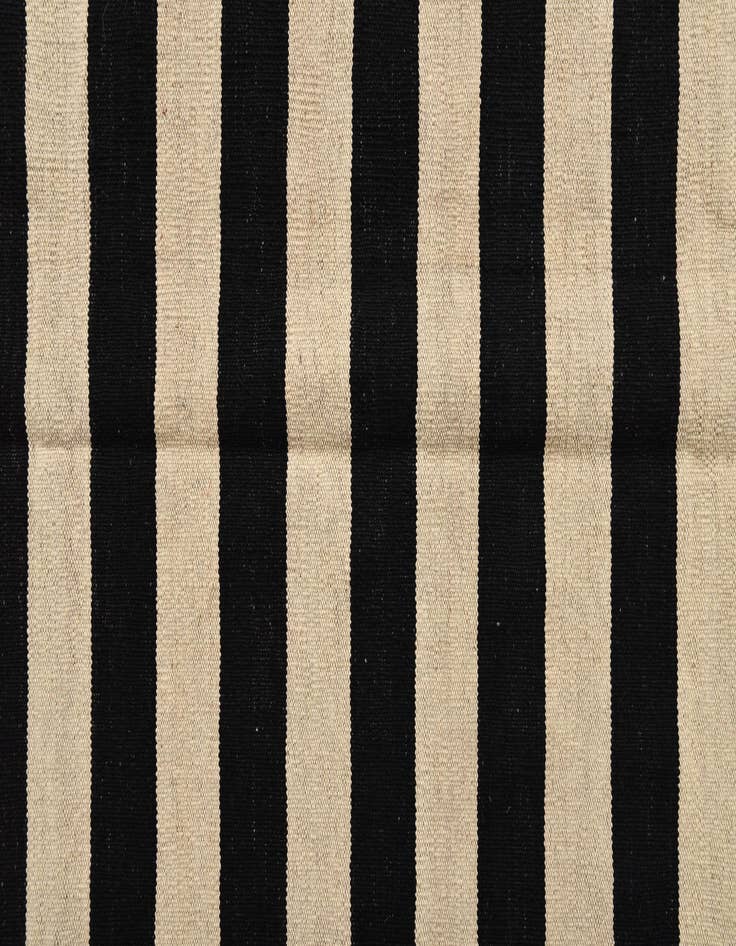 Detail image of  6' 9 x 9' 11  Hand Woven Kilim Modern Wool Rug