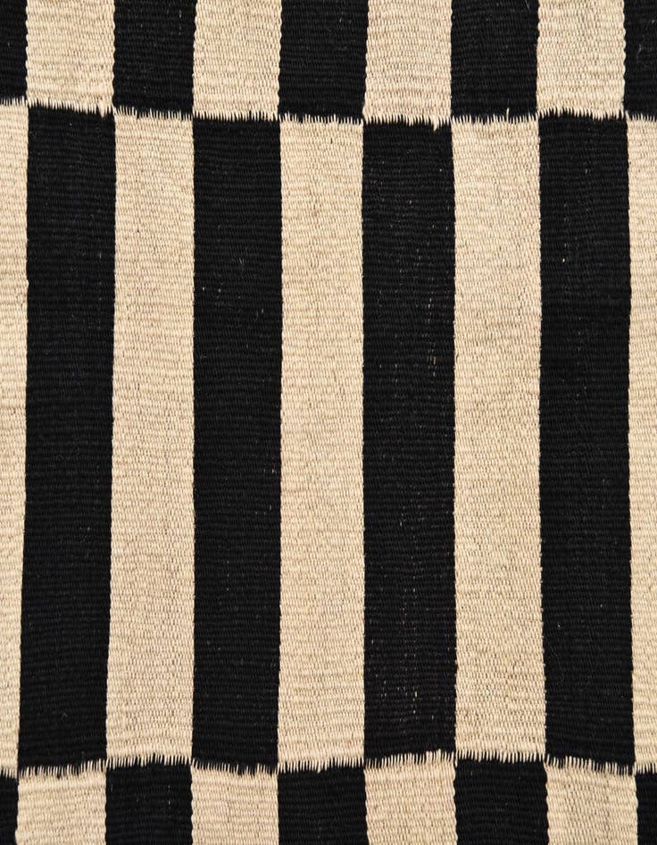 Detail image of  2' 8 x 3' 10  Hand Woven Kilim Modern Wool Rug