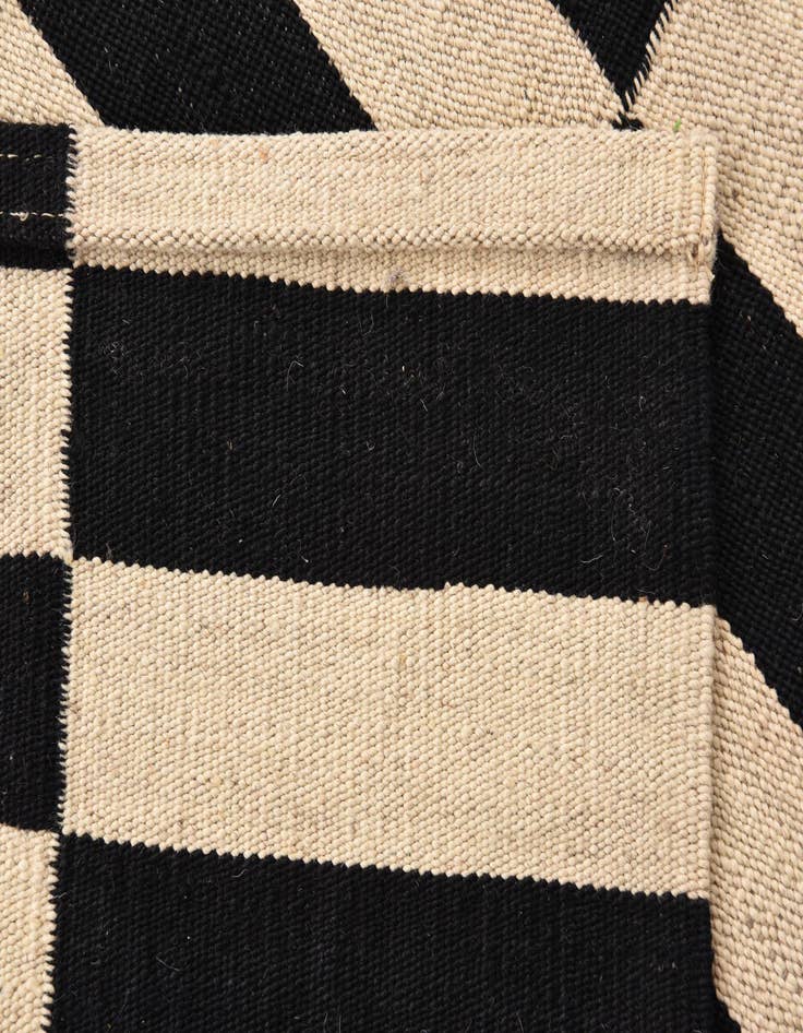 Detail image of  2' 8 x 3' 10  Hand Woven Kilim Modern Wool Rug