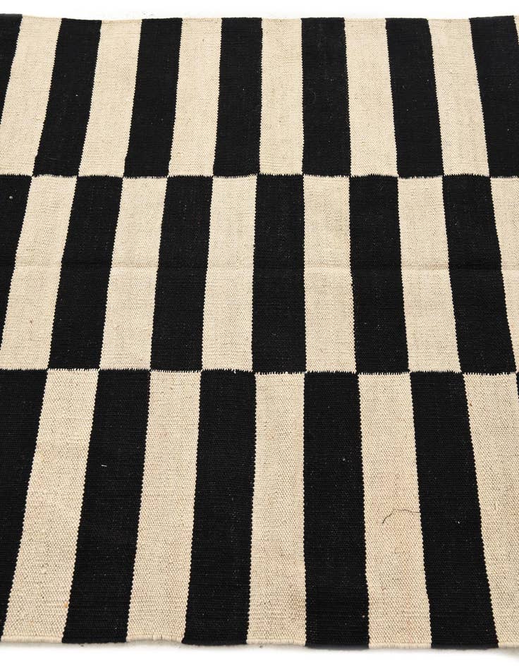 Detail image of  3' 6 x 4' 8  Hand Woven Kilim Modern Wool Rug