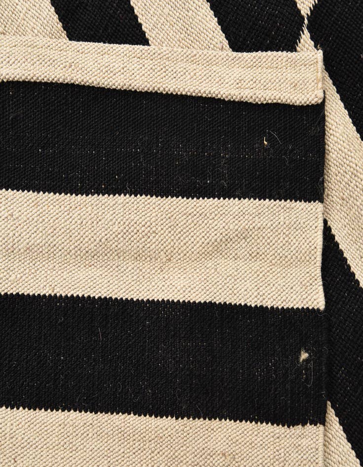 Detail image of  3' 6 x 4' 8  Hand Woven Kilim Modern Wool Rug