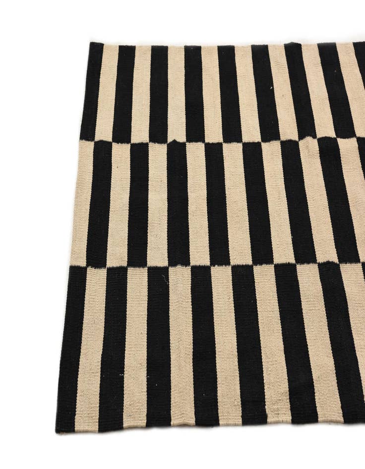 Detail image of  3' 2 x 5' 10  Hand Woven Kilim Modern Wool Rug