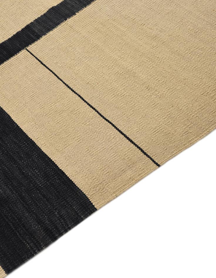 Detail image of  6' 1 x 7' 5  Hand Woven Kilim Modern Wool Rug