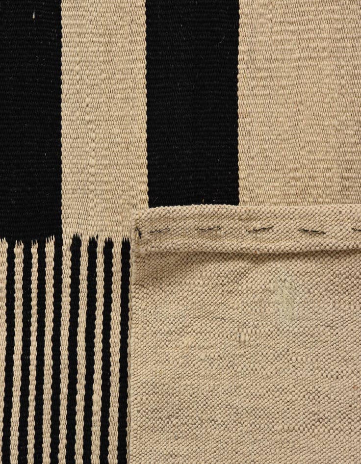 Detail image of  5' x 6' 8  Hand Woven Kilim Modern Wool Rug