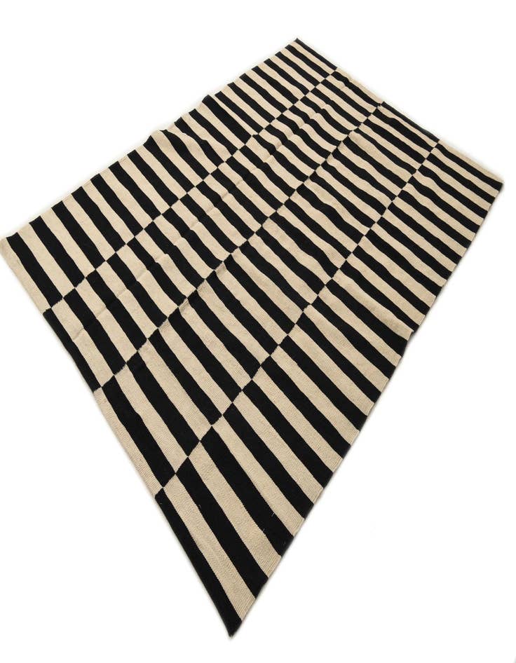 Detail image of  5' 7 x 7' 8  Hand Woven Kilim Modern Wool Rug