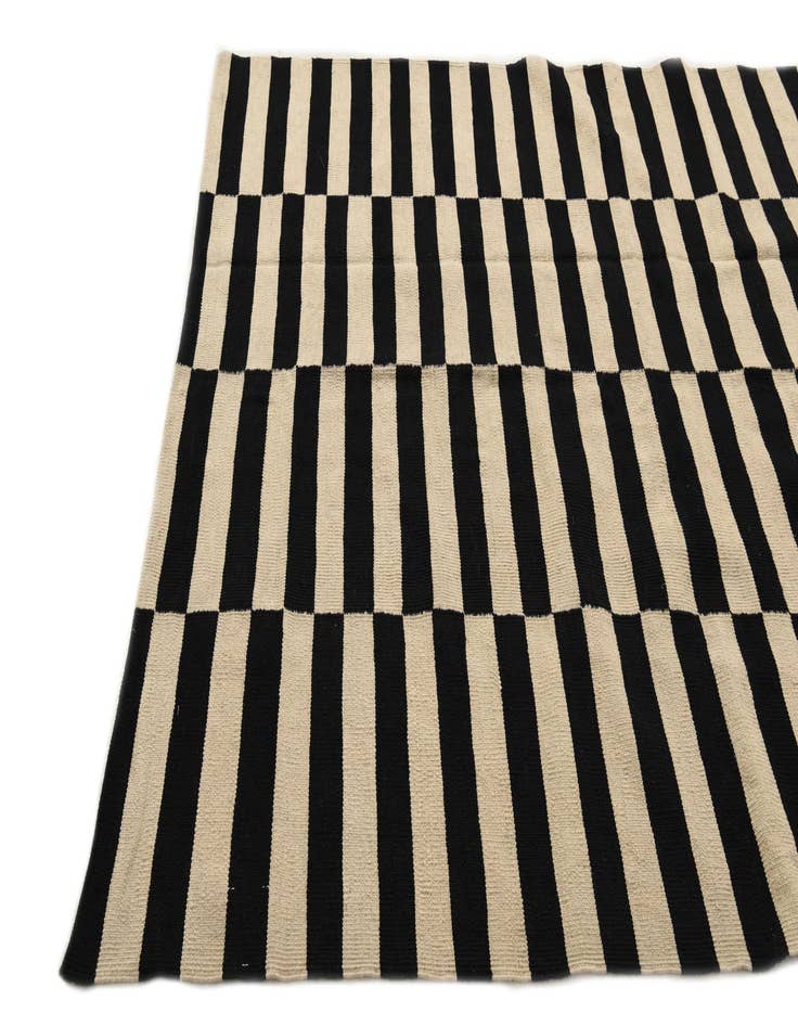 Detail image of  5' 7 x 7' 8  Hand Woven Kilim Modern Wool Rug