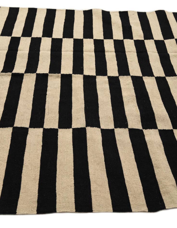 Detail image of  5' 7 x 7' 8  Hand Woven Kilim Modern Wool Rug