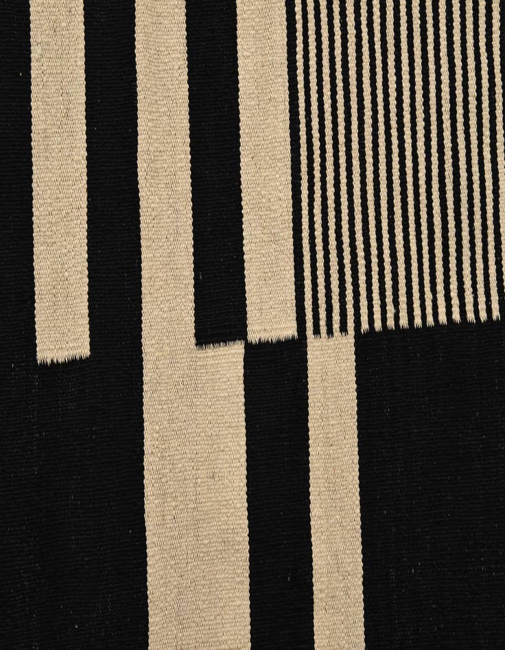 Detail image of  5' 7 x 7' 9  Hand Woven Kilim Modern Wool Rug