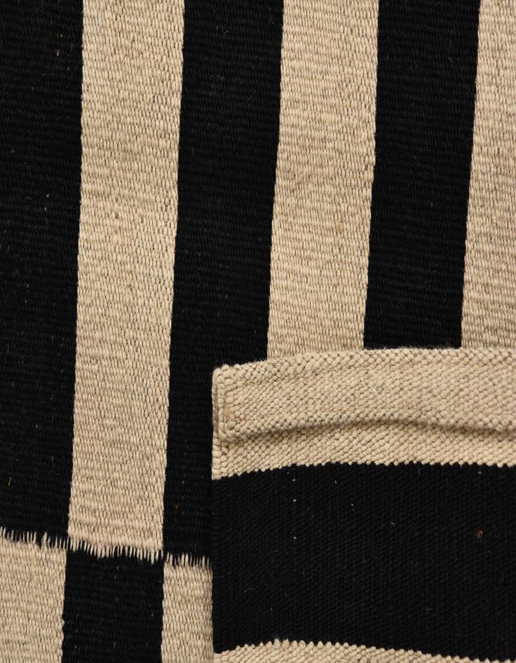 Detail image of  2' 8 x 3' 9  Hand Woven Kilim Modern Wool Rug