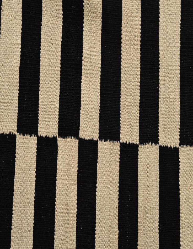 Detail image of  5' 4 x 7' 10  Hand Woven Kilim Modern Wool Rug