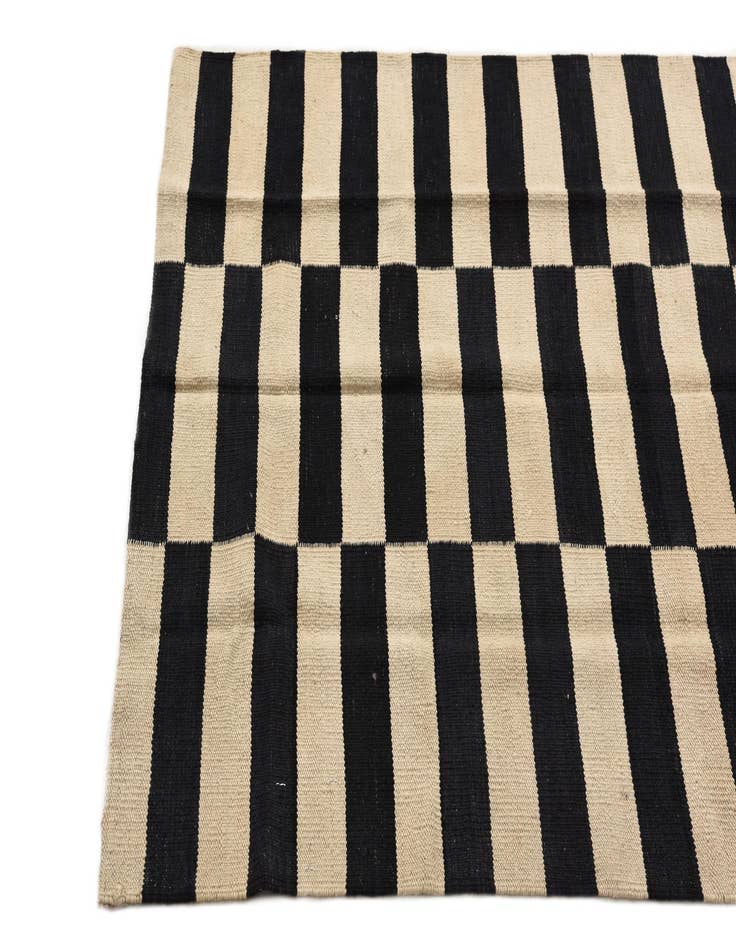 Detail image of  3' 3 x 4' 11  Hand Woven Kilim Modern Wool Rug