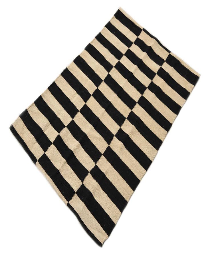 Detail image of  2' 7 x 4' 10  Hand Woven Kilim Modern Wool Rug