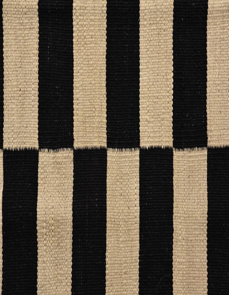 Detail image of  2' 7 x 4' 10  Hand Woven Kilim Modern Wool Rug
