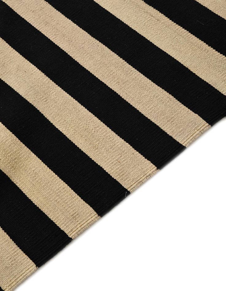 Detail image of  6' 8 x 9' 9  Hand Woven Kilim Modern Wool Rug