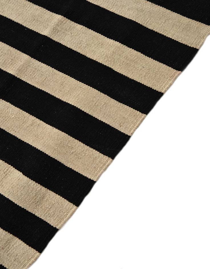 Detail image of  8' 2 x 11' 1  Hand Woven Kilim Modern Wool Rug