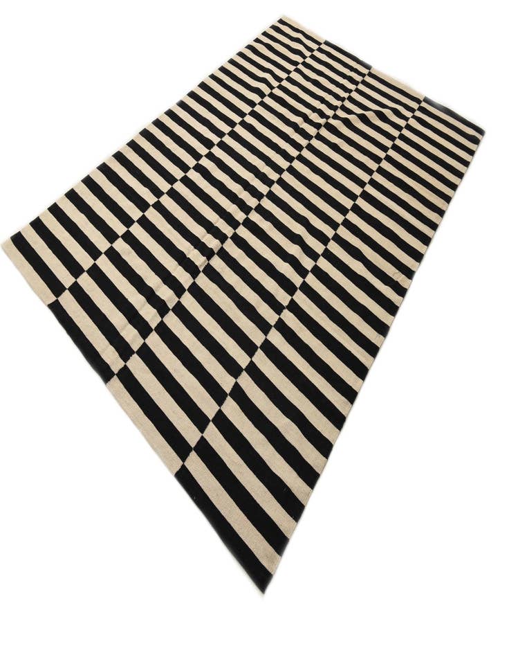 Detail image of  6' 7 x 9' 9  Hand Woven Kilim Modern Wool Rug