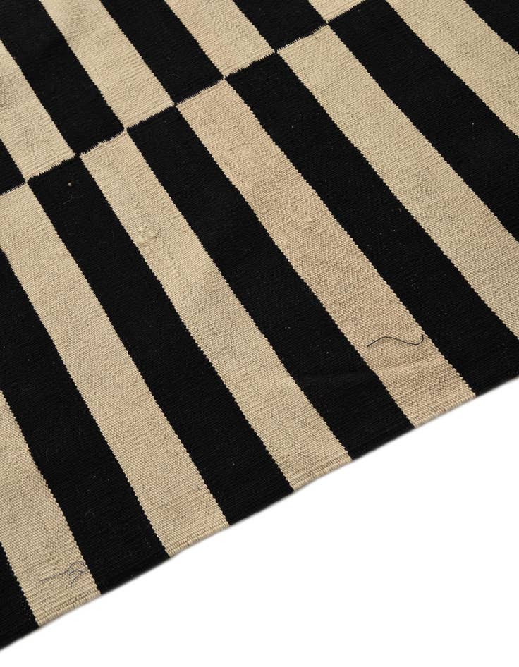 Detail image of  6' 7 x 9' 9  Hand Woven Kilim Modern Wool Rug