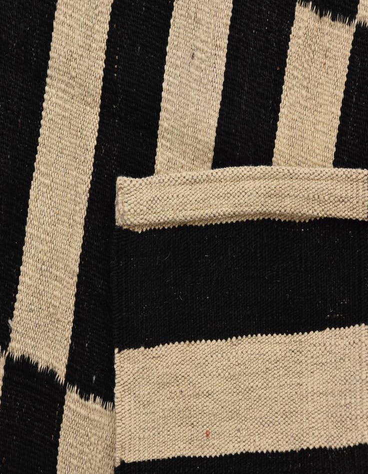 Detail image of  2' 8 x 3' 10  Hand Woven Kilim Modern Wool Rug