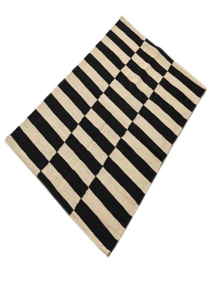 Detail image of  2' 8 x 3' 10  Hand Woven Kilim Modern Wool Rug