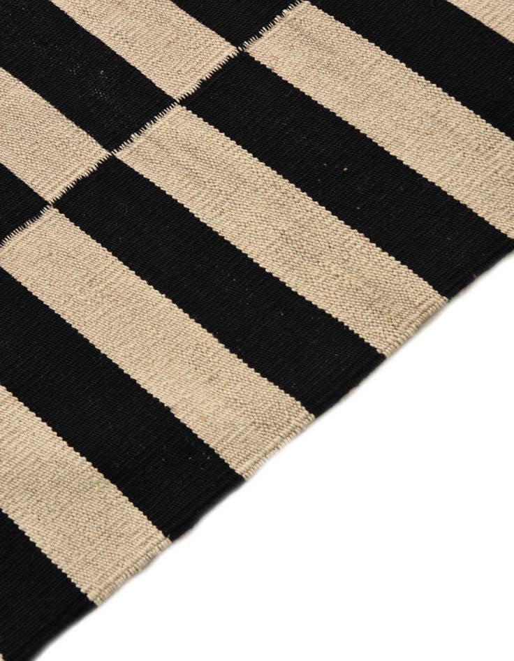 Detail image of  2' 8 x 3' 9  Hand Woven Kilim Modern Wool Rug