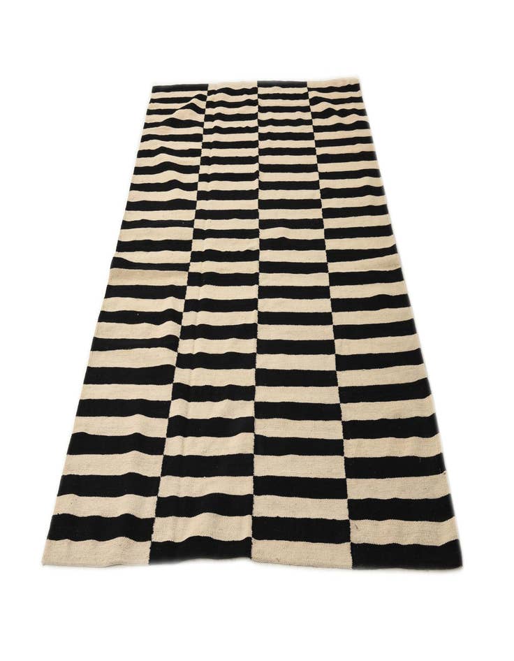 Detail image of  5' 5 x 7' 11  Hand Woven Kilim Modern Wool Rug