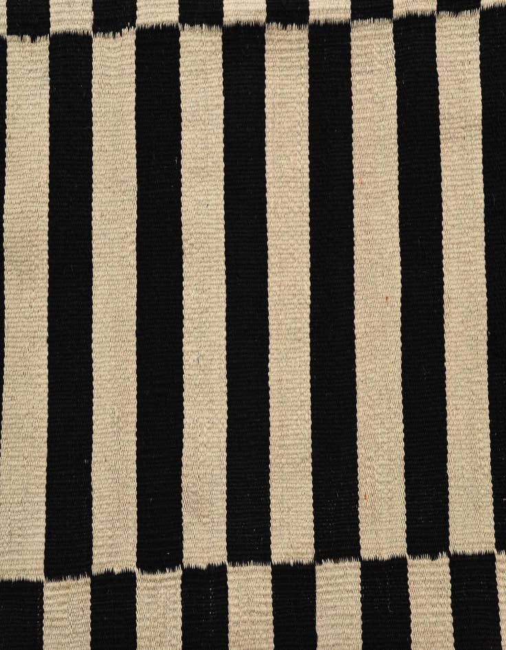 Detail image of  5' 5 x 7' 11  Hand Woven Kilim Modern Wool Rug