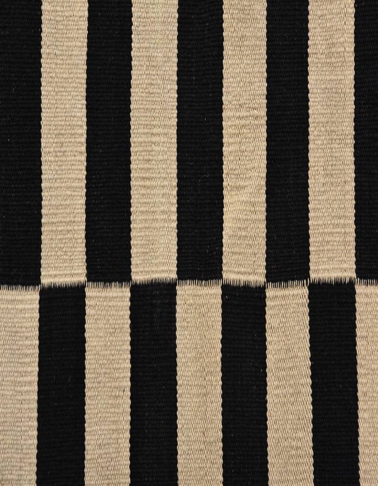 Detail image of  2' 8 x 3' 9  Hand Woven Kilim Modern Wool Rug