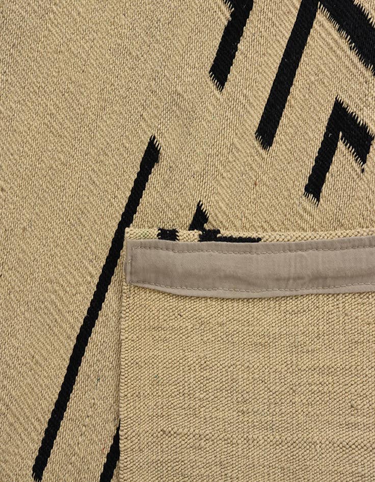 Detail image of  7' 11 x 9' 3  Hand Woven Kilim Modern Wool Rug